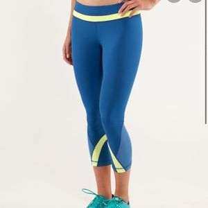 Lululemon Run Inspire Crop Leggings Ladies Size 6